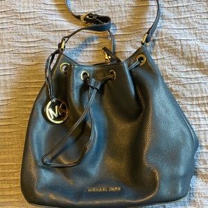 Michael Kors Bucket Bag